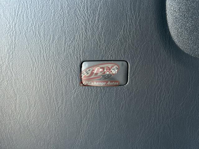 
								2022 TOYOTA HIACE VAN full									