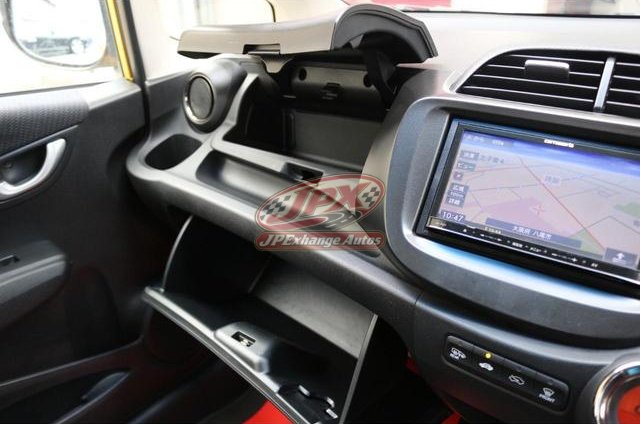 
								2013 HONDA FIT RS full									