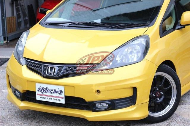 
								2013 HONDA FIT RS full									