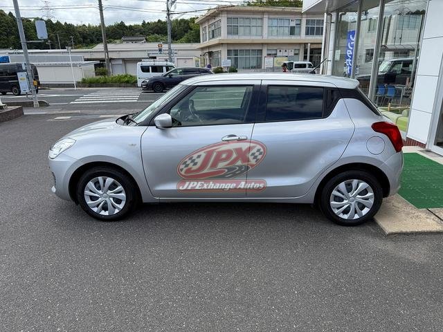 
								2023 SUZUKI SWIFT XG full									