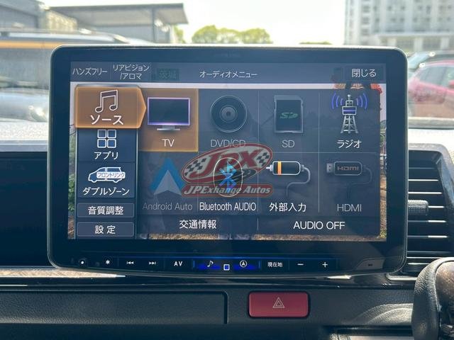 
								2022 TOYOTA HIACE VAN full									