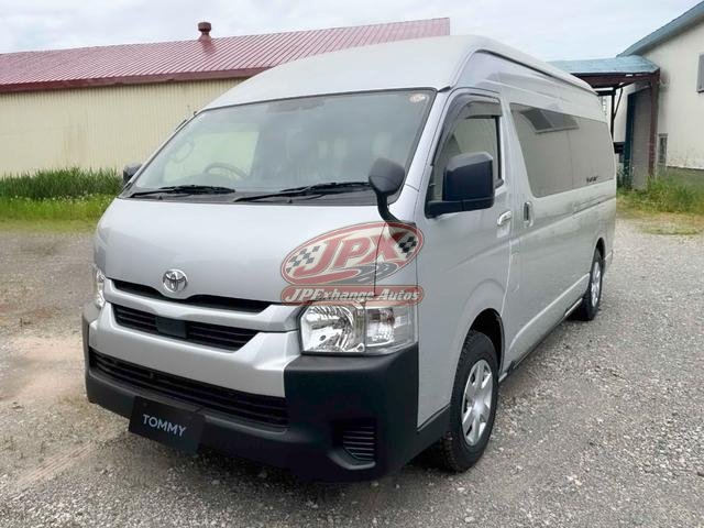 2025 TOYOTA HIACE COMMUTER SUPER LONG GL