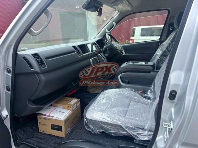 
								2025 TOYOTA HIACE COMMUTER SUPER LONG GL full									