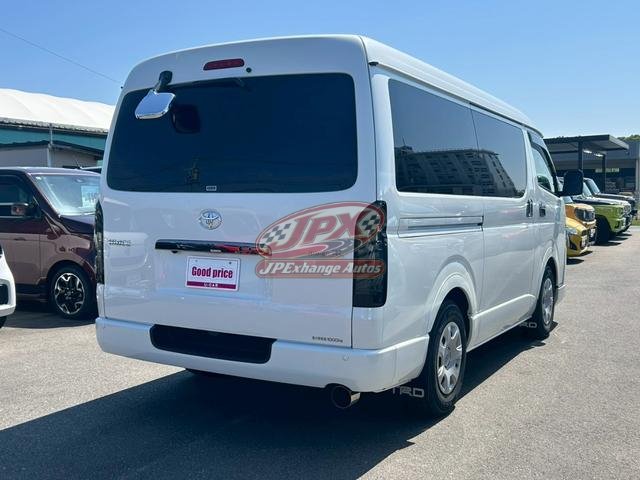 
								2022 TOYOTA HIACE VAN full									