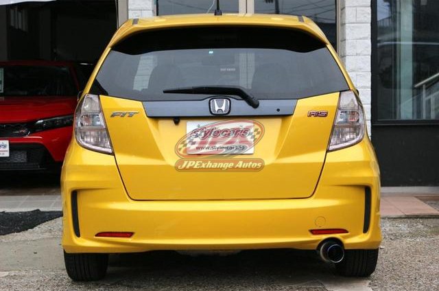 
								2013 HONDA FIT RS full									